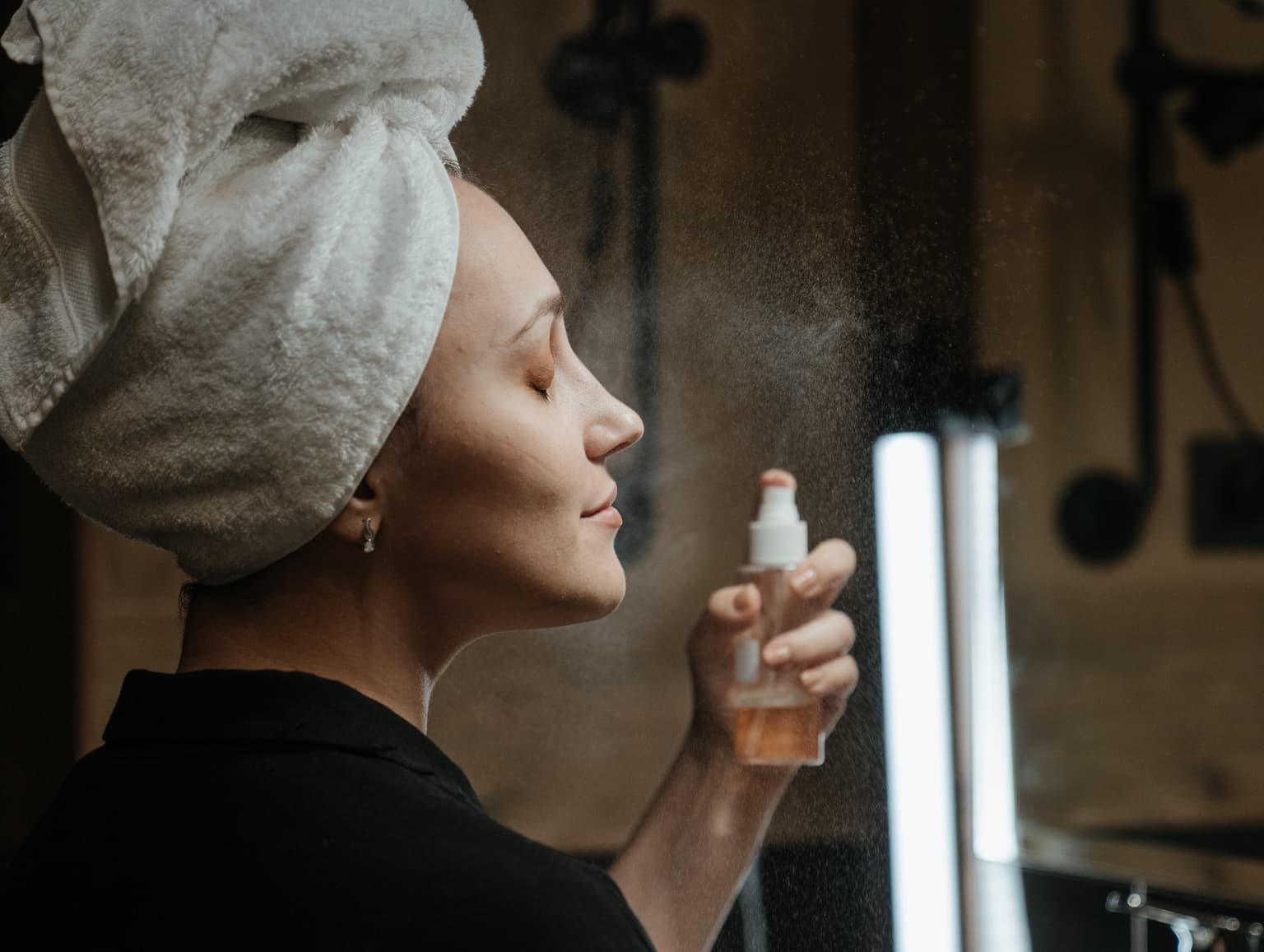 The Best Makeup Setting Spray for Your Skin Type The Best Makeup Setting Spray for Your Skin Type