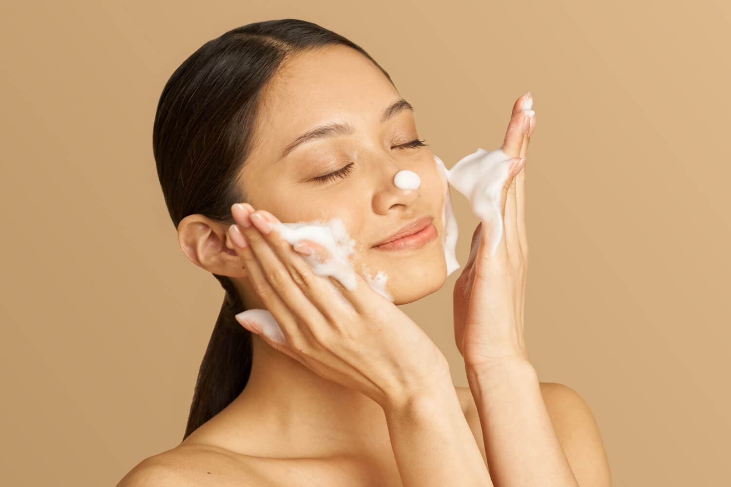 Best Gentle Foam Cleansers for Dry Skin Best Gentle Foam Cleansers for Dry Skin
